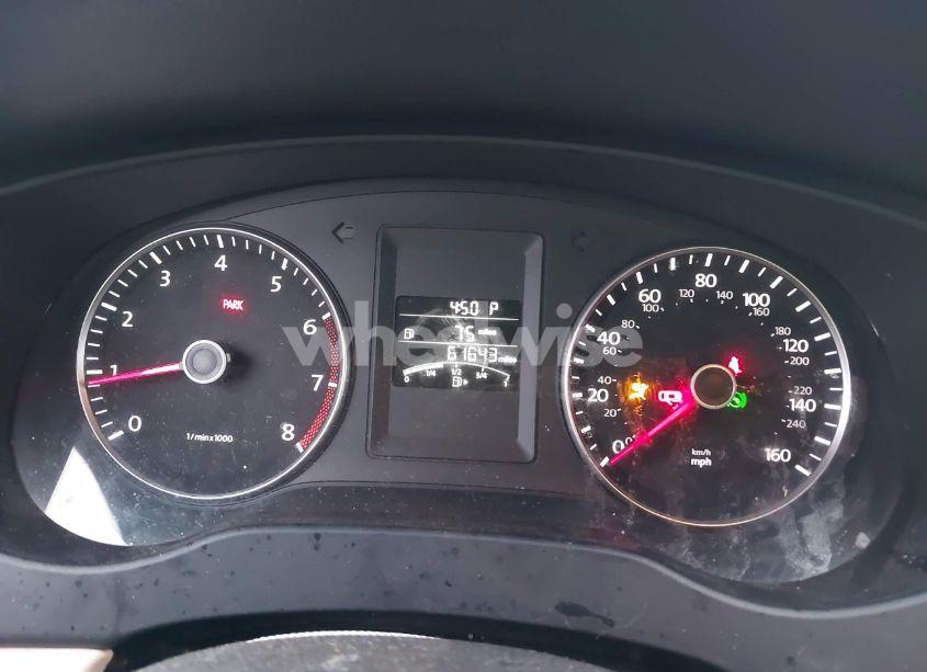 Photo 7 of 2013 Volkswagen Jetta 2.5L SE (VIN 3VWDX7AJ3DM267839)