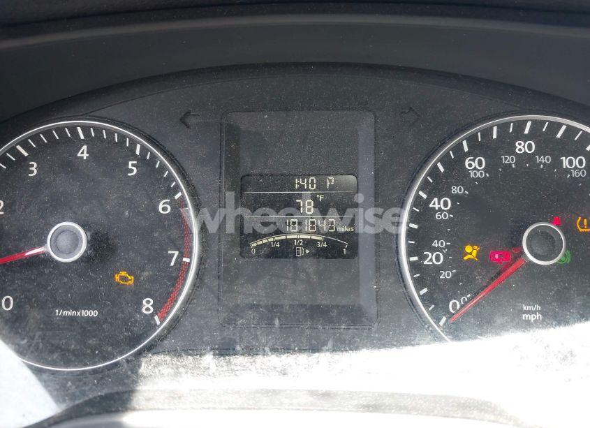 Photo 7 of 2013 Volkswagen Jetta 2.5L SE (VIN 3VWDX7AJ3DM357282)