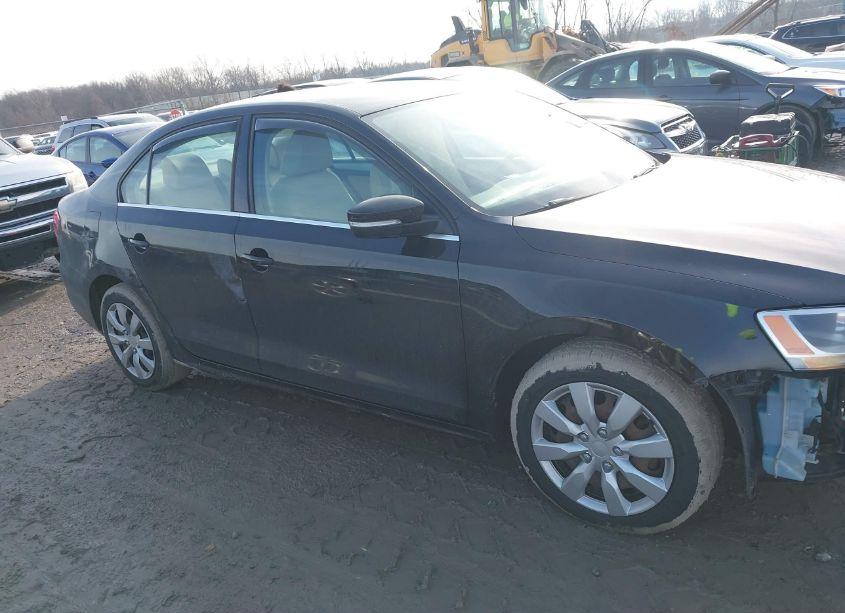 Photo 14 of 2013 Volkswagen Jetta 2.5L SE (VIN 3VWDX7AJ3DM405914)