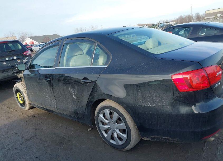 Photo 15 of 2013 Volkswagen Jetta 2.5L SE (VIN 3VWDX7AJ3DM405914)