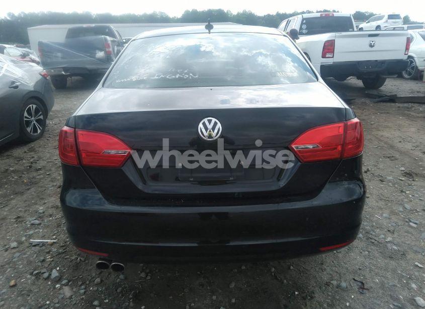 Photo 17 of 2013 Volkswagen Jetta 2.5L SE (VIN 3VWDX7AJ3DM437343)