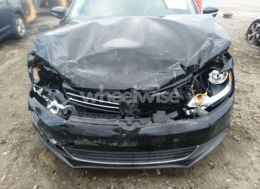 Photo 6 of 2013 Volkswagen Jetta 2.5L SE (VIN 3VWDX7AJ3DM437343)