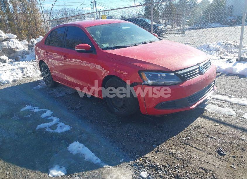 2011 Volkswagen Jetta 2.5L SE (VIN 3VWDX7AJ4BM103075) main photo