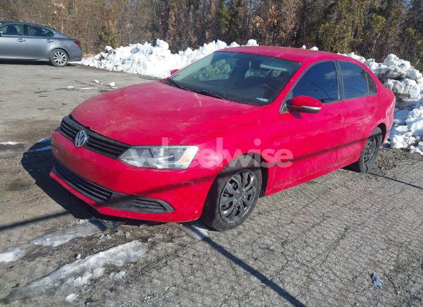 Photo 2 of 2011 Volkswagen Jetta 2.5L SE (VIN 3VWDX7AJ4BM103075)