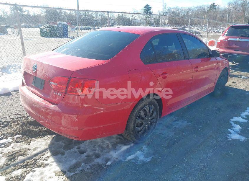 Photo 4 of 2011 Volkswagen Jetta 2.5L SE (VIN 3VWDX7AJ4BM103075)