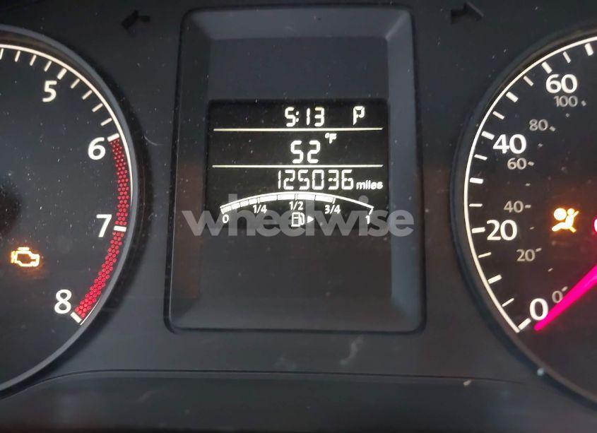 Photo 6 of 2011 Volkswagen Jetta 2.5L SE (VIN 3VWDX7AJ4BM352041)