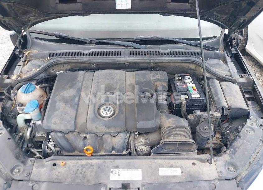 Photo 10 of 2012 Volkswagen Jetta 2.5L SE (VIN 3VWDX7AJ4CM411199)