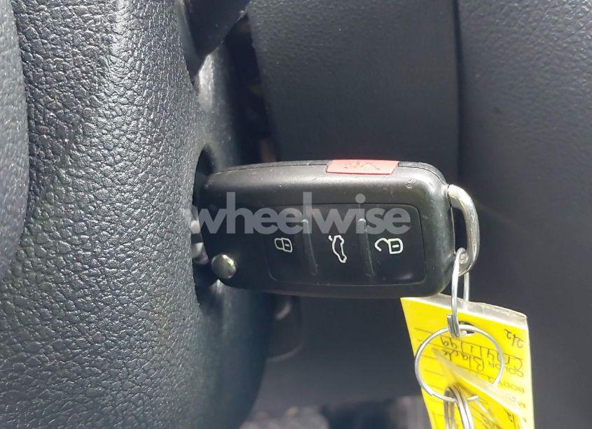 Photo 11 of 2012 Volkswagen Jetta 2.5L SE (VIN 3VWDX7AJ4CM411199)