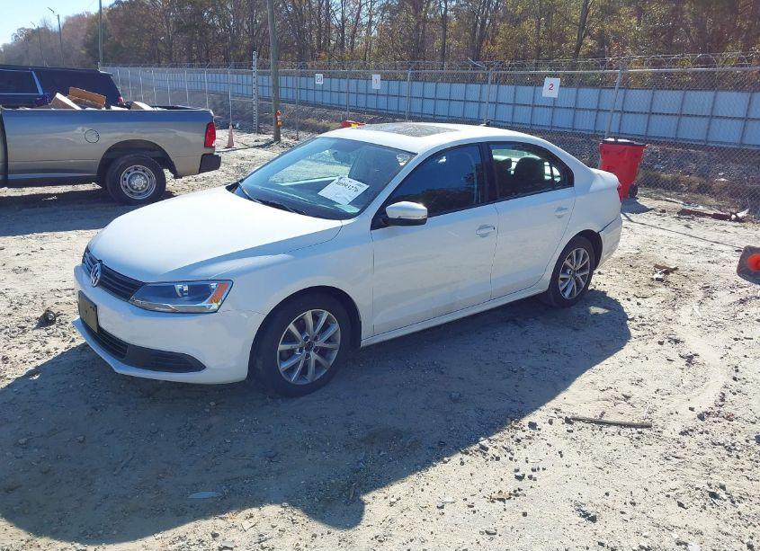 Photo 2 of 2012 Volkswagen Jetta 2.5L SE (VIN 3VWDX7AJ5CM120758)