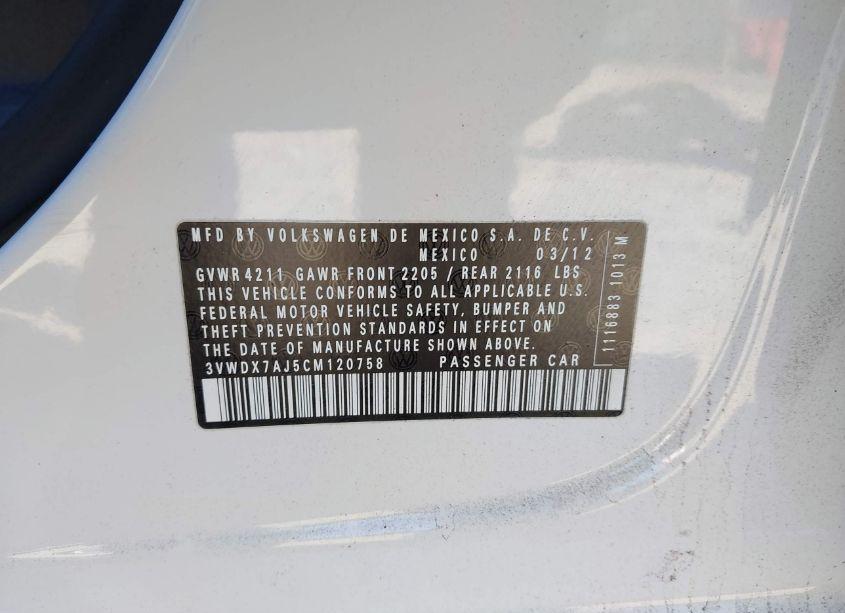 Photo 9 of 2012 Volkswagen Jetta 2.5L SE (VIN 3VWDX7AJ5CM120758)