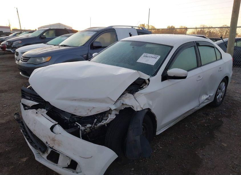 Photo 2 of 2012 Volkswagen Jetta 2.5L SE (VIN 3VWDX7AJ5CM122493)