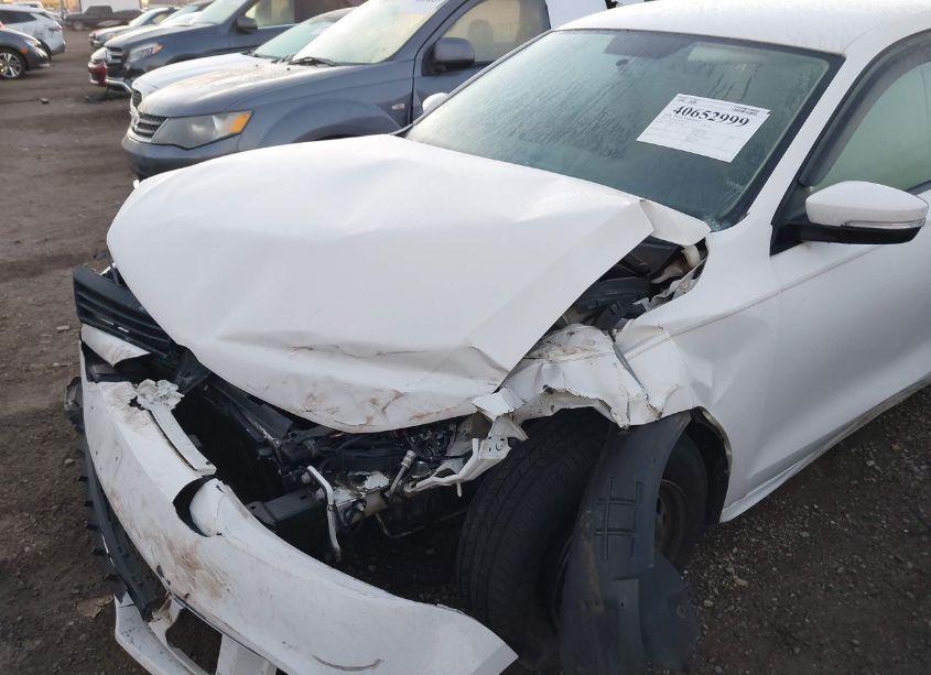 Photo 6 of 2012 Volkswagen Jetta 2.5L SE (VIN 3VWDX7AJ5CM122493)