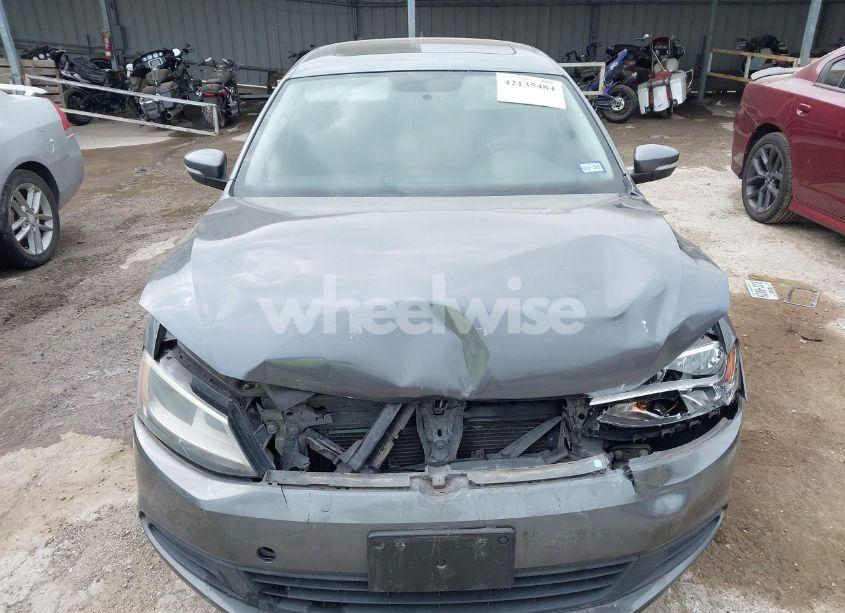 Photo 12 of 2012 Volkswagen Jetta 2.5L SE (VIN 3VWDX7AJ5CM326405)