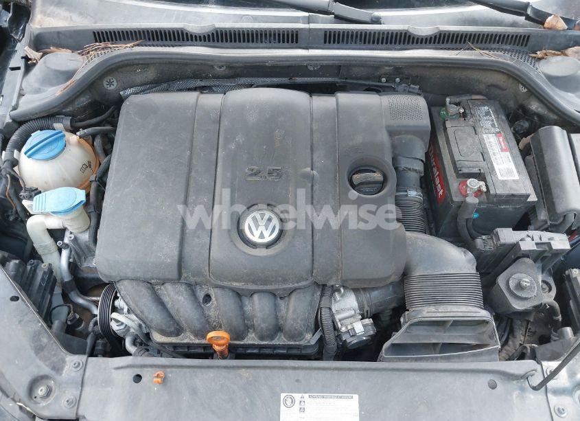 Photo 10 of 2012 Volkswagen Jetta 2.5L SE (VIN 3VWDX7AJ5CM351398)
