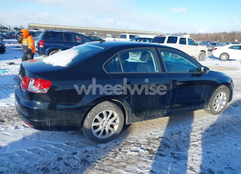 Photo 13 of 2012 Volkswagen Jetta 2.5L SE (VIN 3VWDX7AJ5CM405475)