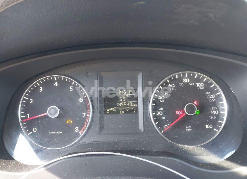 Photo 7 of 2013 Volkswagen Jetta 2.5L SE (VIN 3VWDX7AJ5DM375119)