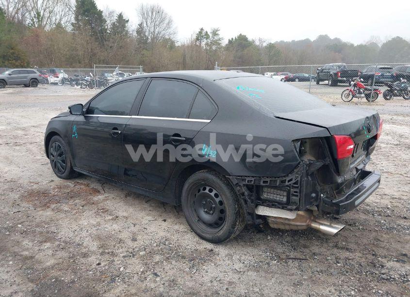 Photo 3 of 2013 Volkswagen Jetta 2.5L SE (VIN 3VWDX7AJ5DM397704)