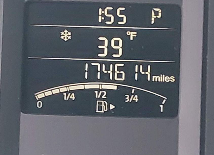 Photo 12 of 2011 Volkswagen Jetta 2.5L SE (VIN 3VWDX7AJ6BM331255)