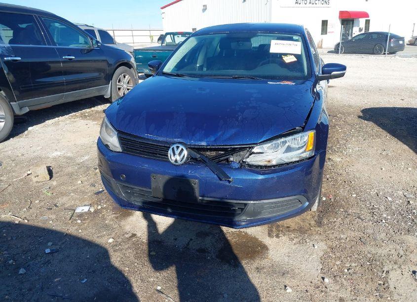Photo 12 of 2011 Volkswagen Jetta 2.5L SE (VIN 3VWDX7AJ6BM336164)