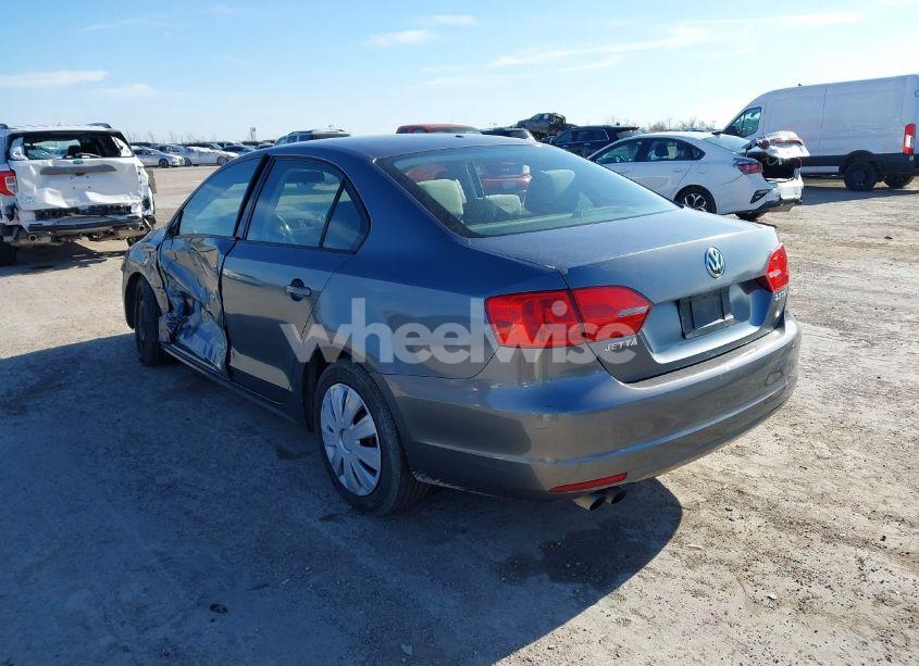 Photo 3 of 2011 Volkswagen Jetta 2.5L SE (VIN 3VWDX7AJ6BM356463)
