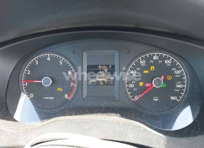 Photo 7 of 2011 Volkswagen Jetta 2.5L SE (VIN 3VWDX7AJ6BM356463)