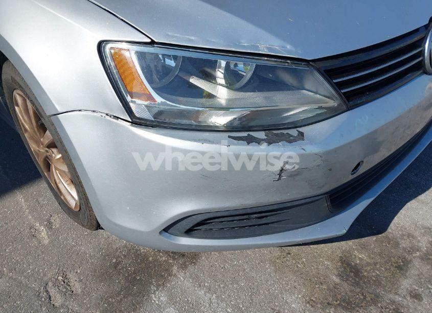 Photo 13 of 2012 Volkswagen Jetta 2.5L SE (VIN 3VWDX7AJ6CM108473)