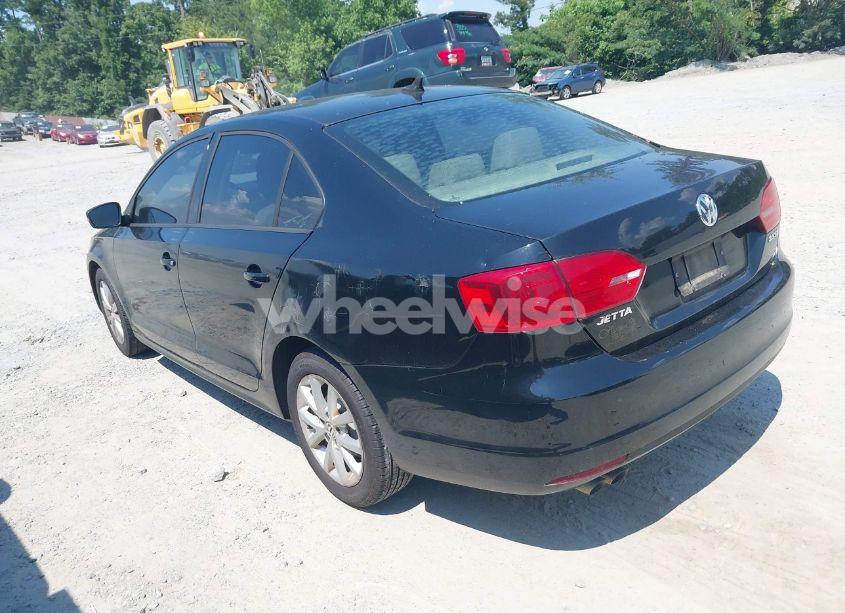 Photo 3 of 2012 Volkswagen Jetta 2.5L SE (VIN 3VWDX7AJ6CM343682)