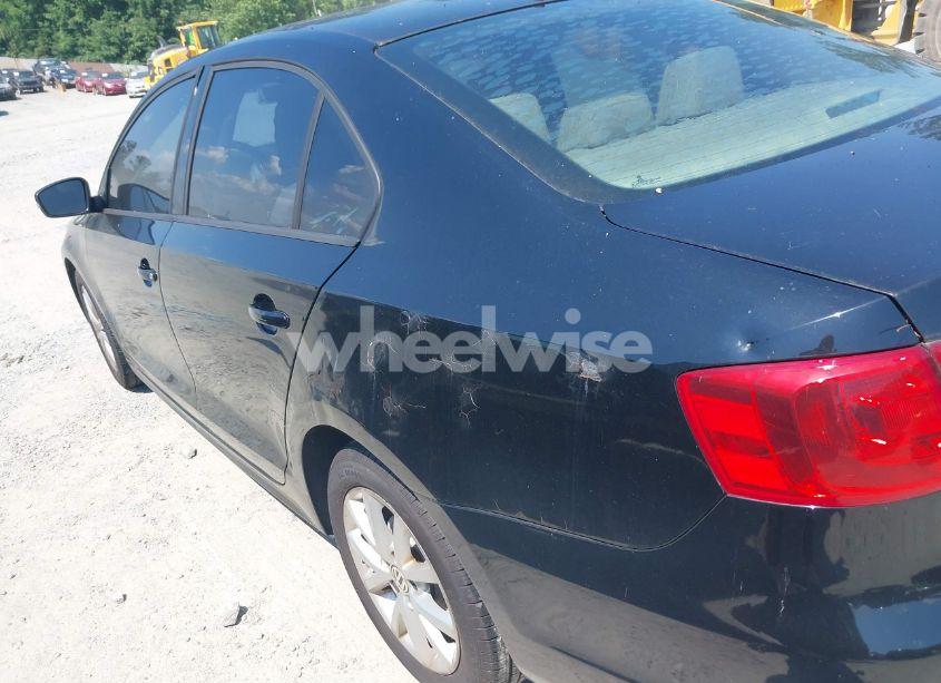 Photo 6 of 2012 Volkswagen Jetta 2.5L SE (VIN 3VWDX7AJ6CM343682)