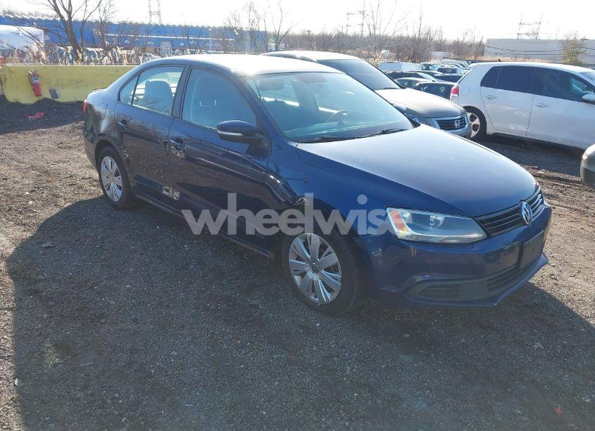 2012 Volkswagen Jetta 2.5L SE (VIN 3VWDX7AJ6CM350177) main photo