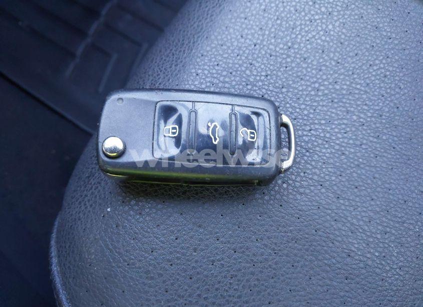 Photo 11 of 2012 Volkswagen Jetta 2.5L SE (VIN 3VWDX7AJ6CM350177)