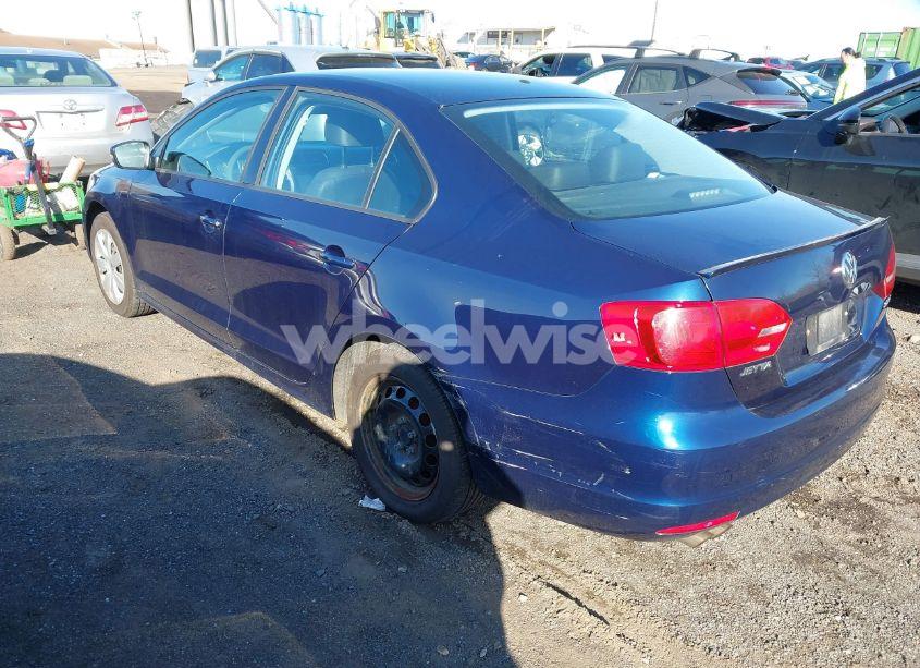 Photo 3 of 2012 Volkswagen Jetta 2.5L SE (VIN 3VWDX7AJ6CM350177)