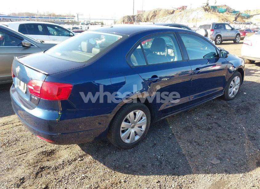 Photo 4 of 2012 Volkswagen Jetta 2.5L SE (VIN 3VWDX7AJ6CM350177)