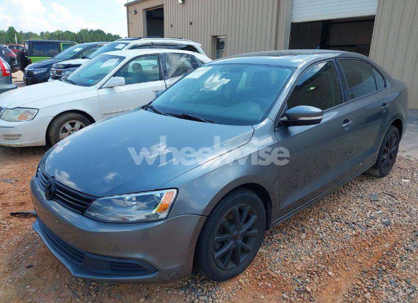 Photo 2 of 2012 Volkswagen Jetta 2.5L SE (VIN 3VWDX7AJ6CM377136)