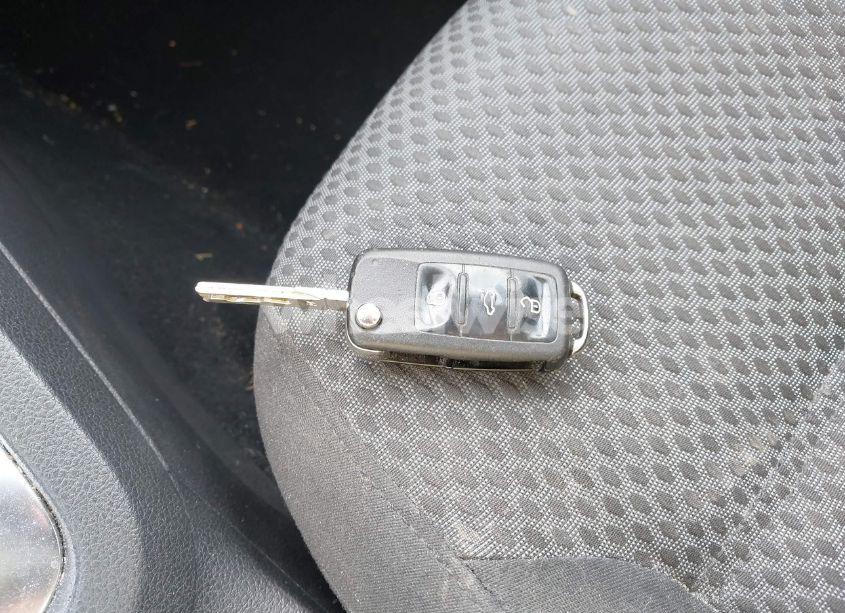 Photo 11 of 2011 Volkswagen Jetta 2.5L SE (VIN 3VWDX7AJ7BM008140)