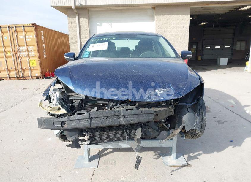 Photo 6 of 2011 Volkswagen Jetta 2.5L SE (VIN 3VWDX7AJ7BM008140)