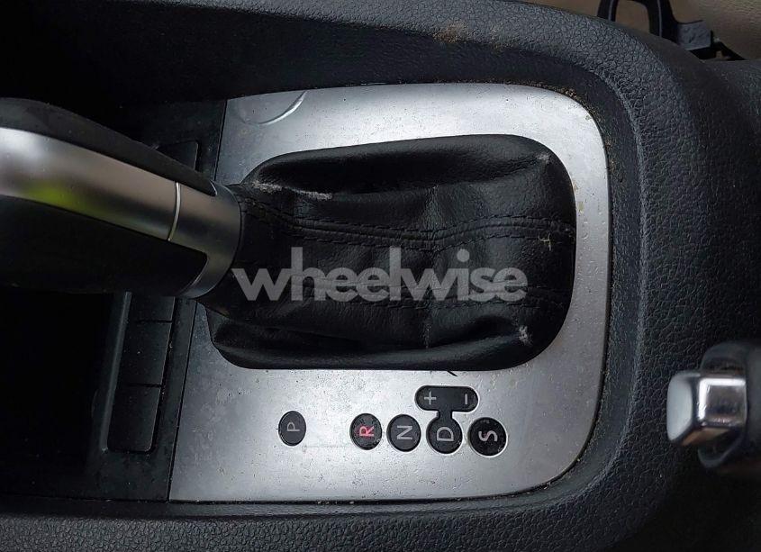 Photo 17 of 2011 Volkswagen Jetta 2.5L SE (VIN 3VWDX7AJ7BM304372)