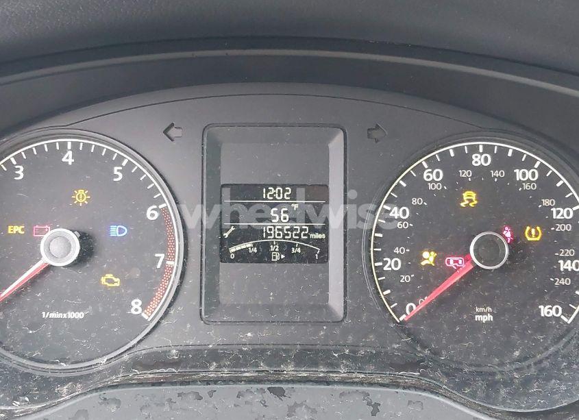 Photo 7 of 2011 Volkswagen Jetta 2.5L SE (VIN 3VWDX7AJ7BM304372)