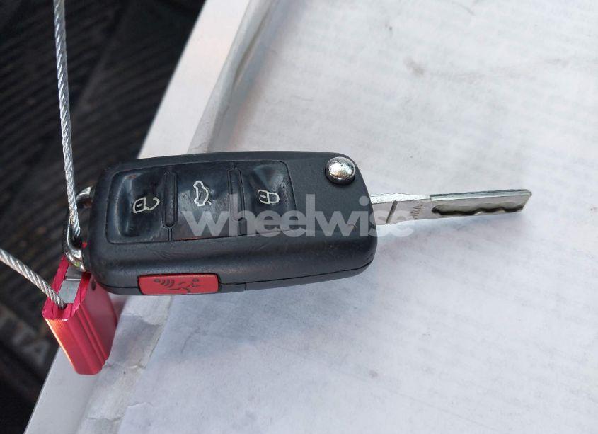 Photo 11 of 2011 Volkswagen Jetta 2.5L SE (VIN 3VWDX7AJ7BM384398)