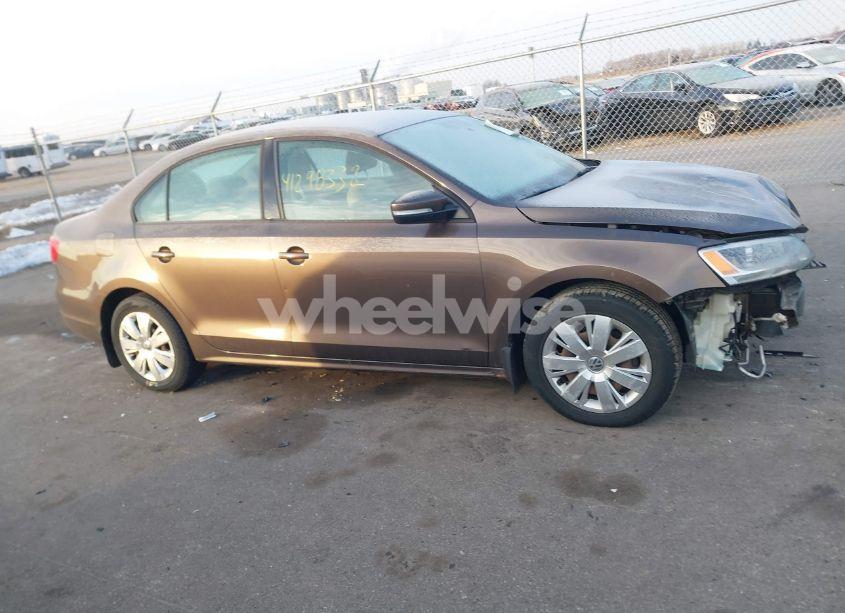 Photo 13 of 2011 Volkswagen Jetta 2.5L SE (VIN 3VWDX7AJ7BM385096)