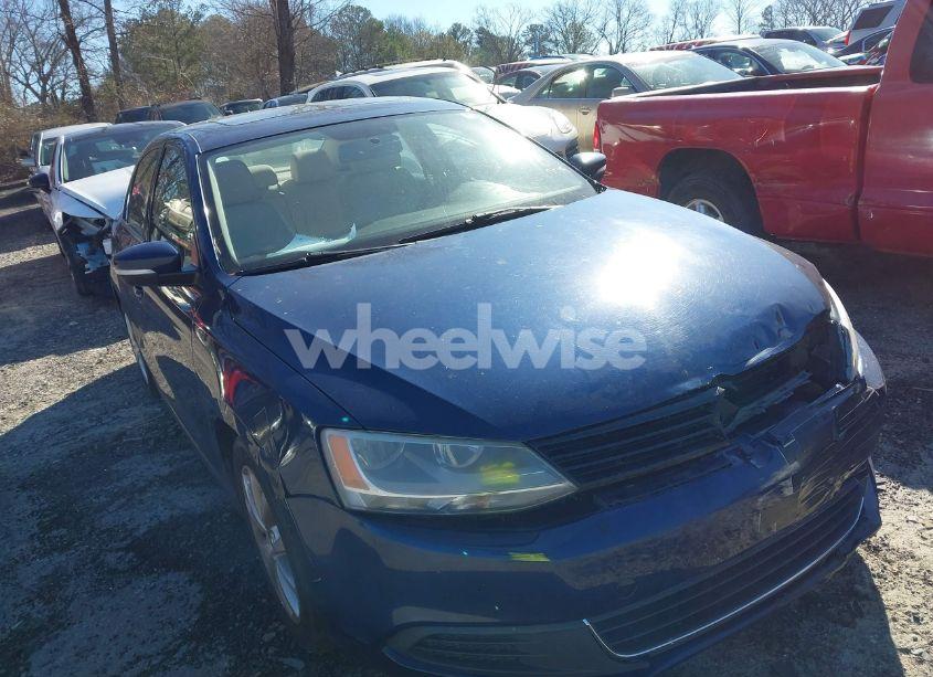 2012 Volkswagen Jetta 2.5L SE (VIN 3VWDX7AJ7CM304115) main photo