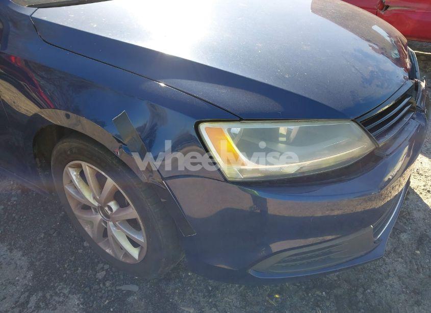 Photo 14 of 2012 Volkswagen Jetta 2.5L SE (VIN 3VWDX7AJ7CM304115)