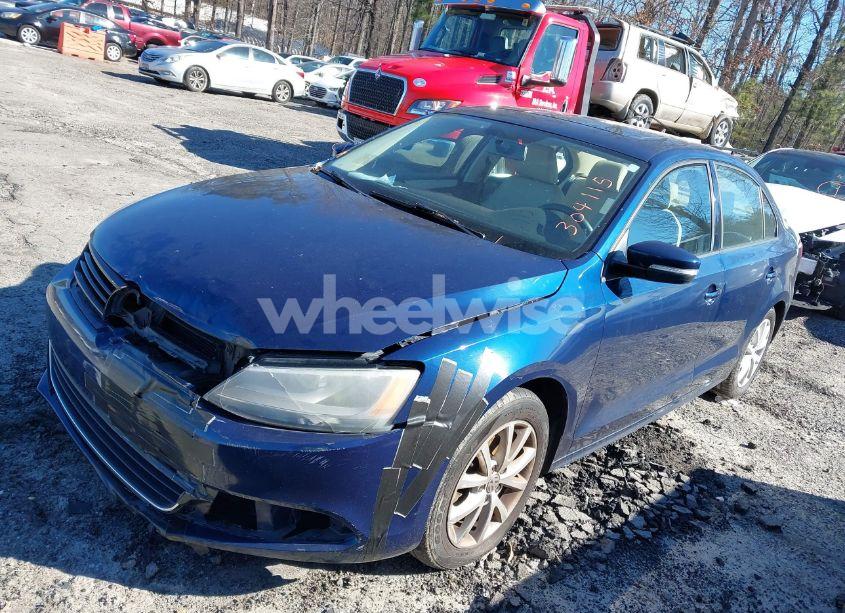 Photo 2 of 2012 Volkswagen Jetta 2.5L SE (VIN 3VWDX7AJ7CM304115)