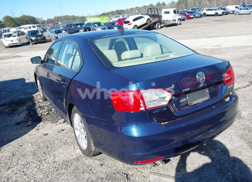 Photo 3 of 2012 Volkswagen Jetta 2.5L SE (VIN 3VWDX7AJ7CM304115)