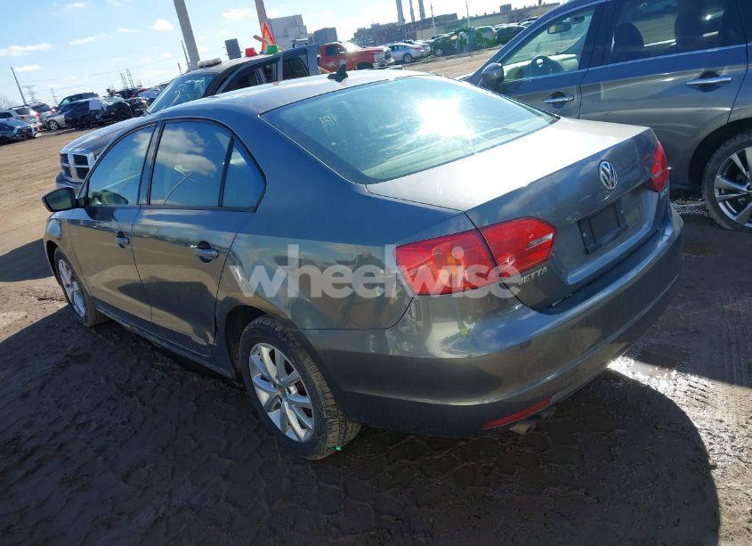 Photo 3 of 2012 Volkswagen Jetta 2.5L SE (VIN 3VWDX7AJ7CM307516)
