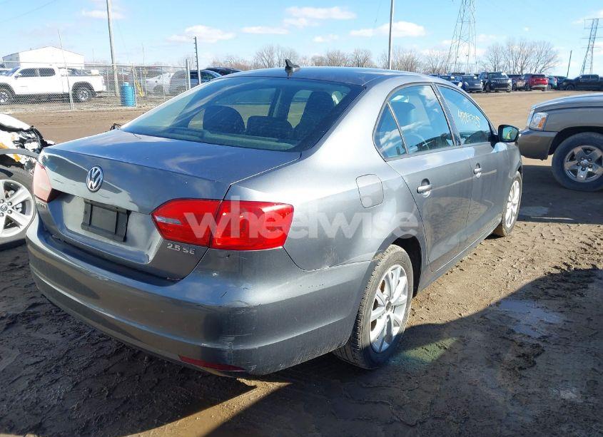 Photo 4 of 2012 Volkswagen Jetta 2.5L SE (VIN 3VWDX7AJ7CM307516)