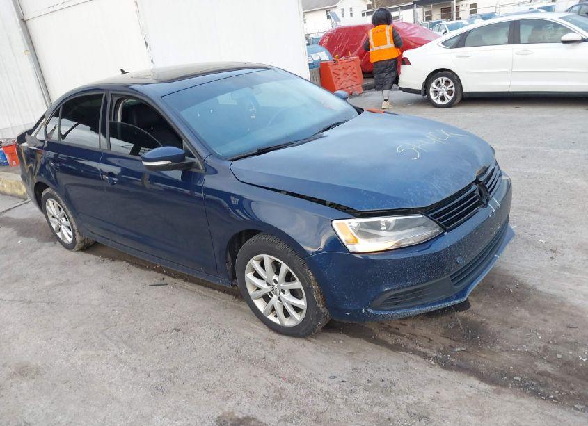 2012 Volkswagen Jetta 2.5L SE (VIN 3VWDX7AJ7CM468724) main photo