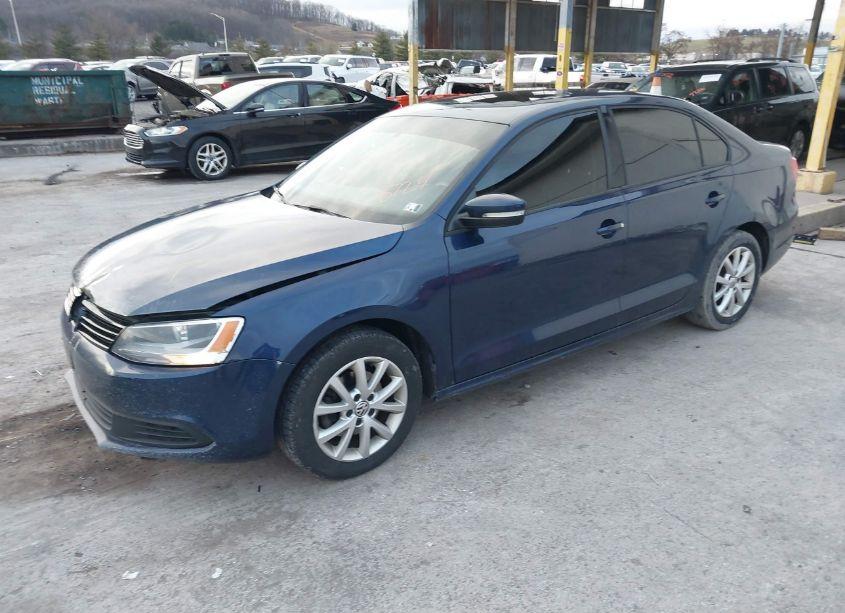 Photo 2 of 2012 Volkswagen Jetta 2.5L SE (VIN 3VWDX7AJ7CM468724)