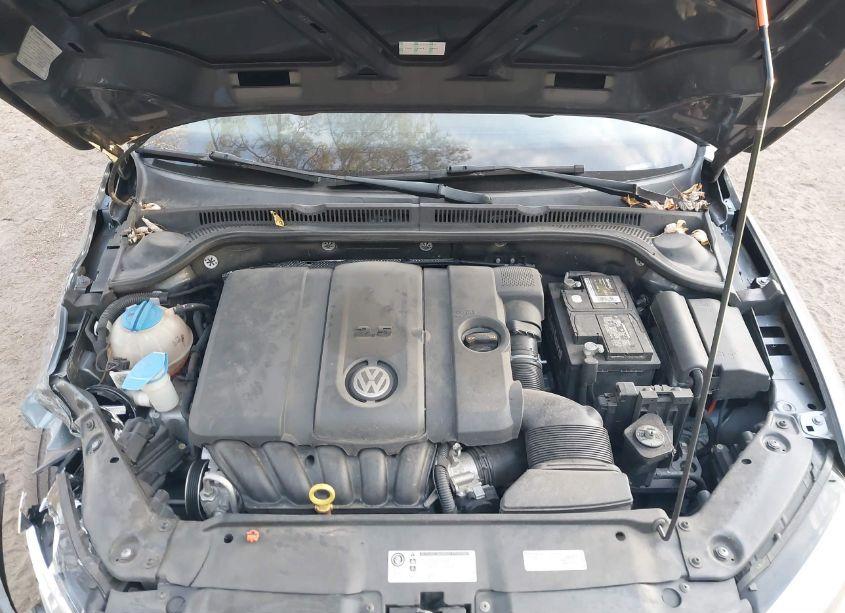 Photo 10 of 2013 Volkswagen Jetta 2.5L SE (VIN 3VWDX7AJ7DM450578)