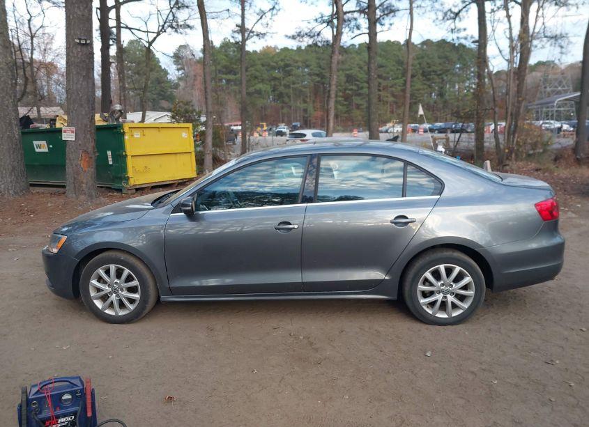 Photo 14 of 2013 Volkswagen Jetta 2.5L SE (VIN 3VWDX7AJ7DM450578)