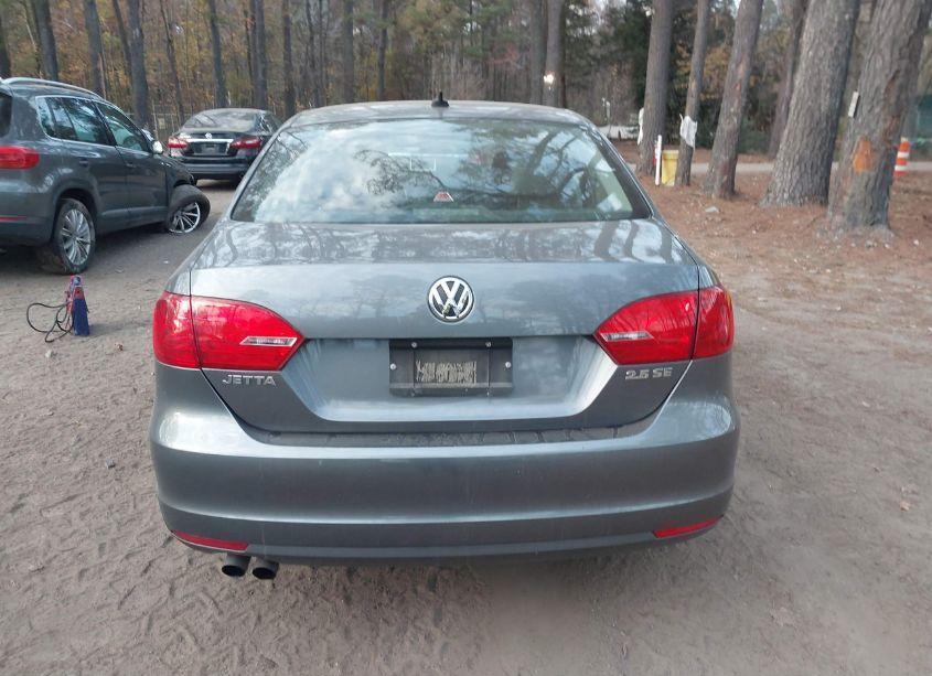Photo 16 of 2013 Volkswagen Jetta 2.5L SE (VIN 3VWDX7AJ7DM450578)